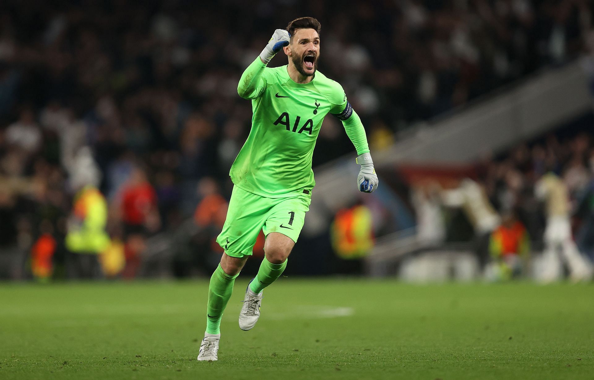 Hugo Lloris v Sporting CP: Group D - UEFA Champions League